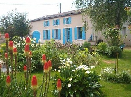 Maison D'Hotes La Chabanaise - Marais Poitevin Cramchaban Eksteriør bilde